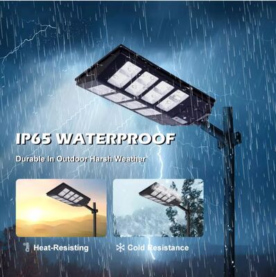 Outdoor Solar Street Light LED Lighting High Efficiency Energy Saving Long Lifespan Auto Control